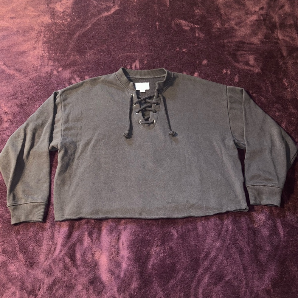 AEO lace up cropped sweatshirt